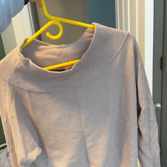 Lulus cowl neck sweater - Picture 2 of 3